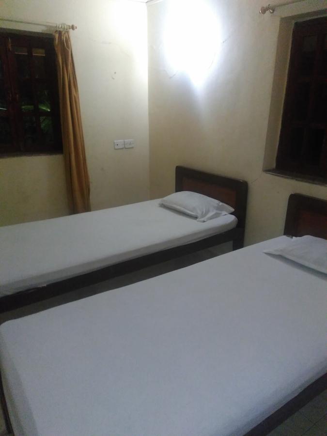 Palm Grove Hotel Cavelossim Luaran gambar
